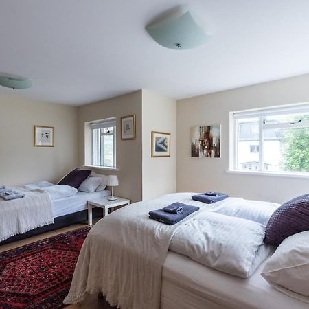 Guesthouse Akureyri - Apartments Near Down Town المظهر الخارجي الصورة