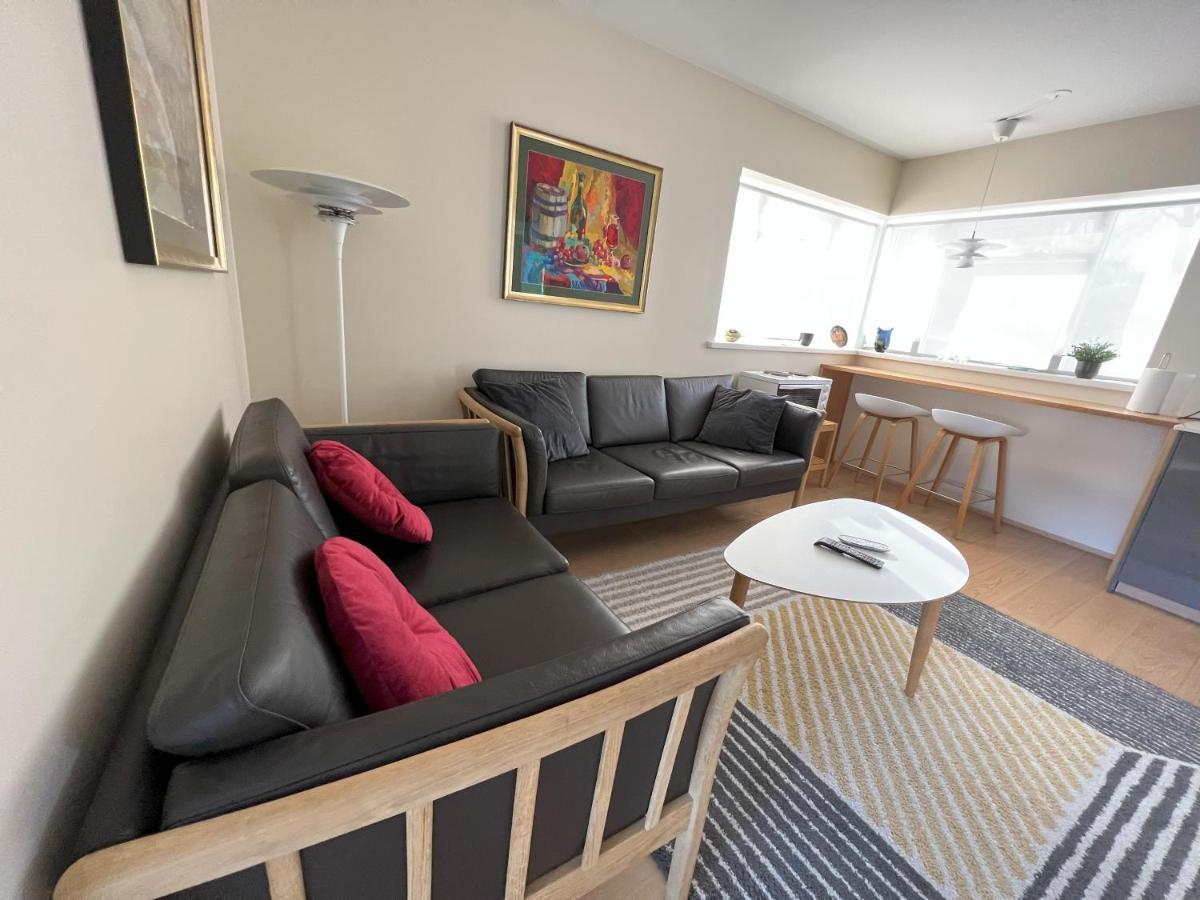 Guesthouse Akureyri - Apartments Near Down Town المظهر الخارجي الصورة