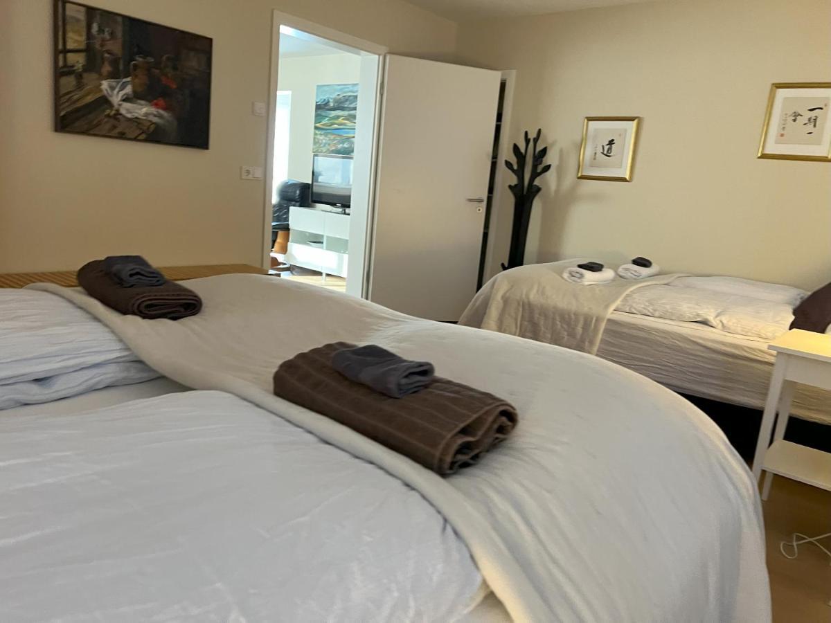 Guesthouse Akureyri - Apartments Near Down Town المظهر الخارجي الصورة