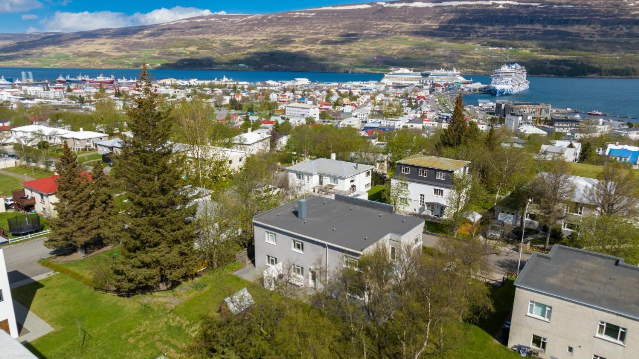 Guesthouse Akureyri - Apartments Near Down Town المظهر الخارجي الصورة