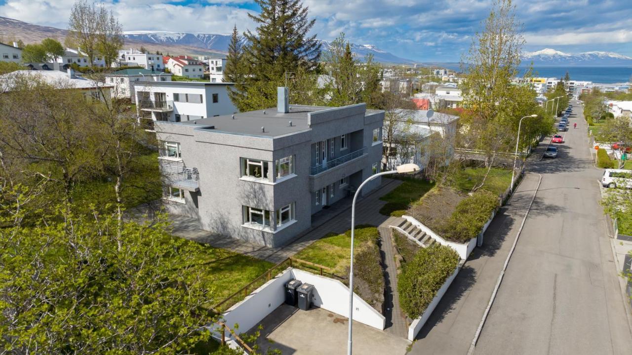 Guesthouse Akureyri - Apartments Near Down Town المظهر الخارجي الصورة